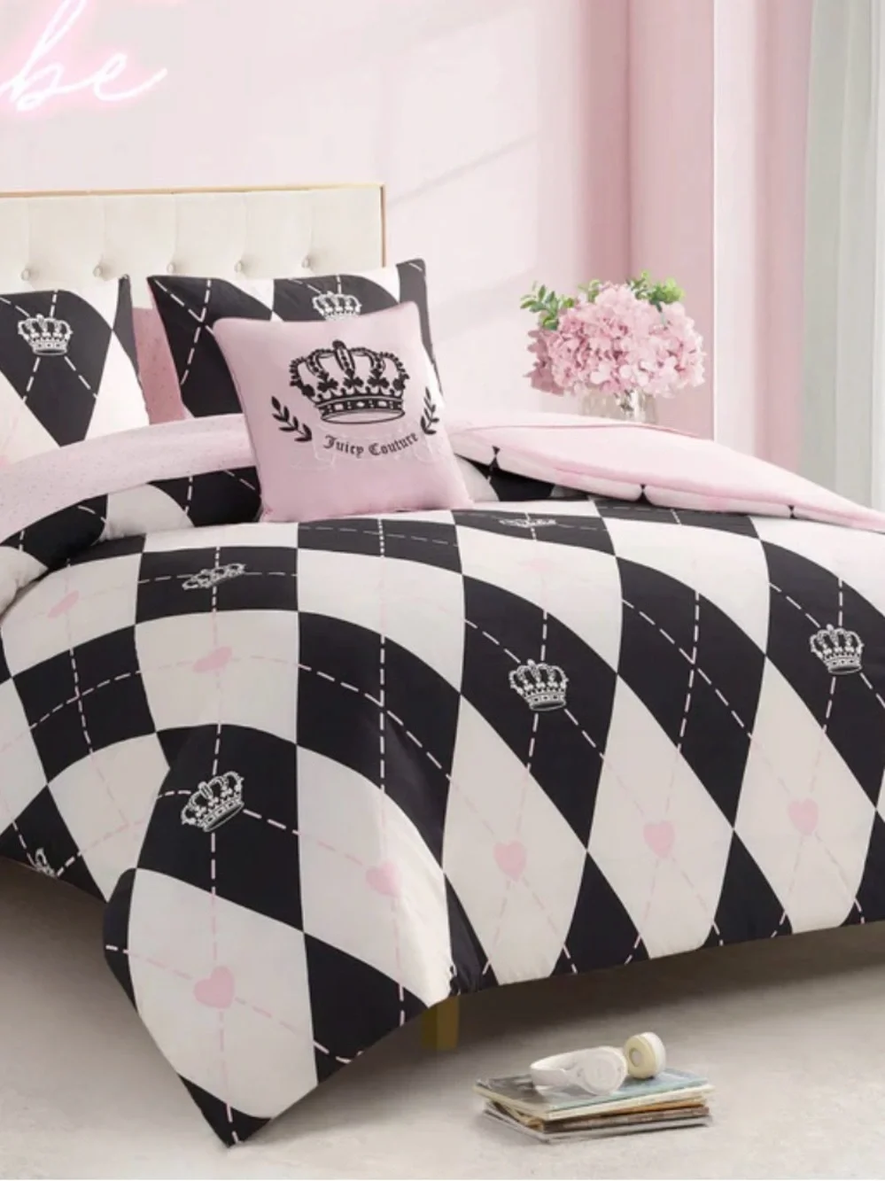 Juicy Couture Pink and Black Crown Reversable Comforter Set BRAND NEW